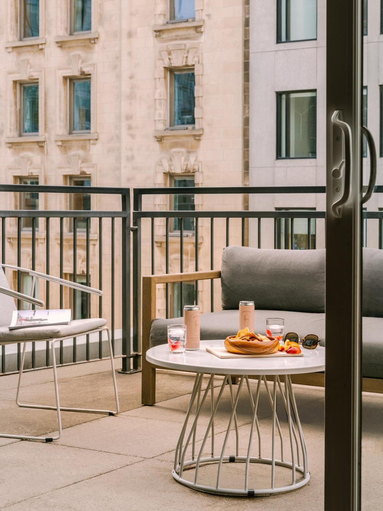 Sonder Penny Lane Aparthotel Montréal Exterior foto